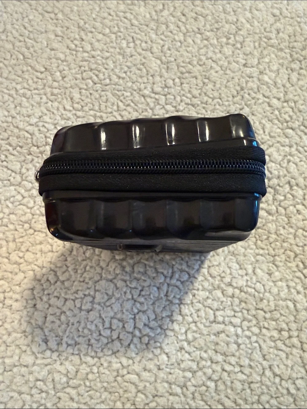Vintage TUMI for Delta Hard Case – Black Glossy Diagonal Pattern ✈️